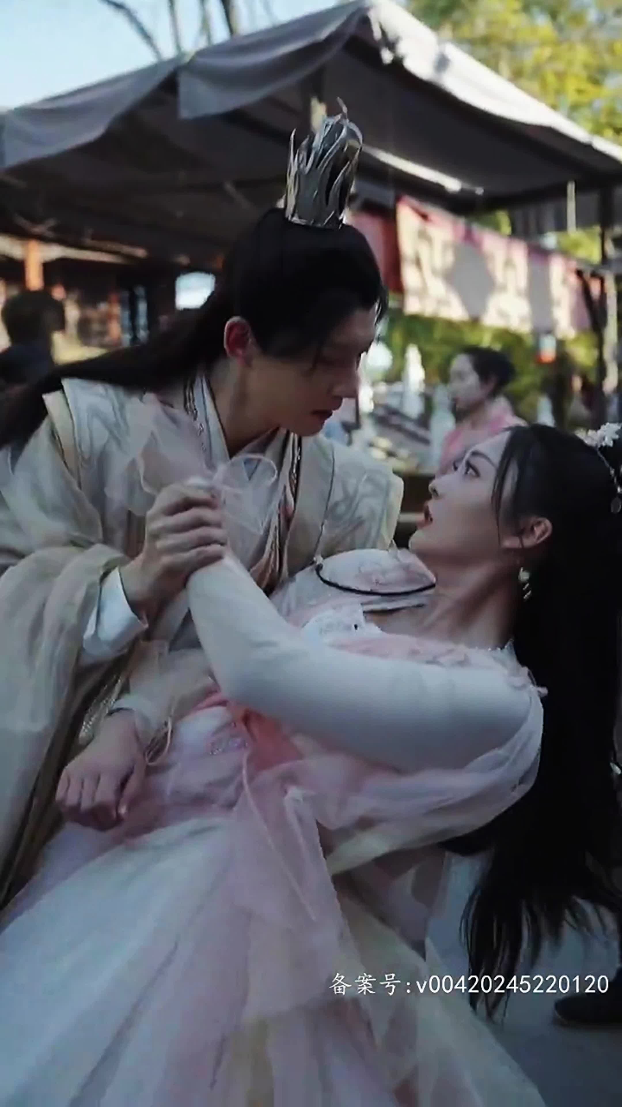 醫見鐘情，奈何陛下偏要寵我(全集)